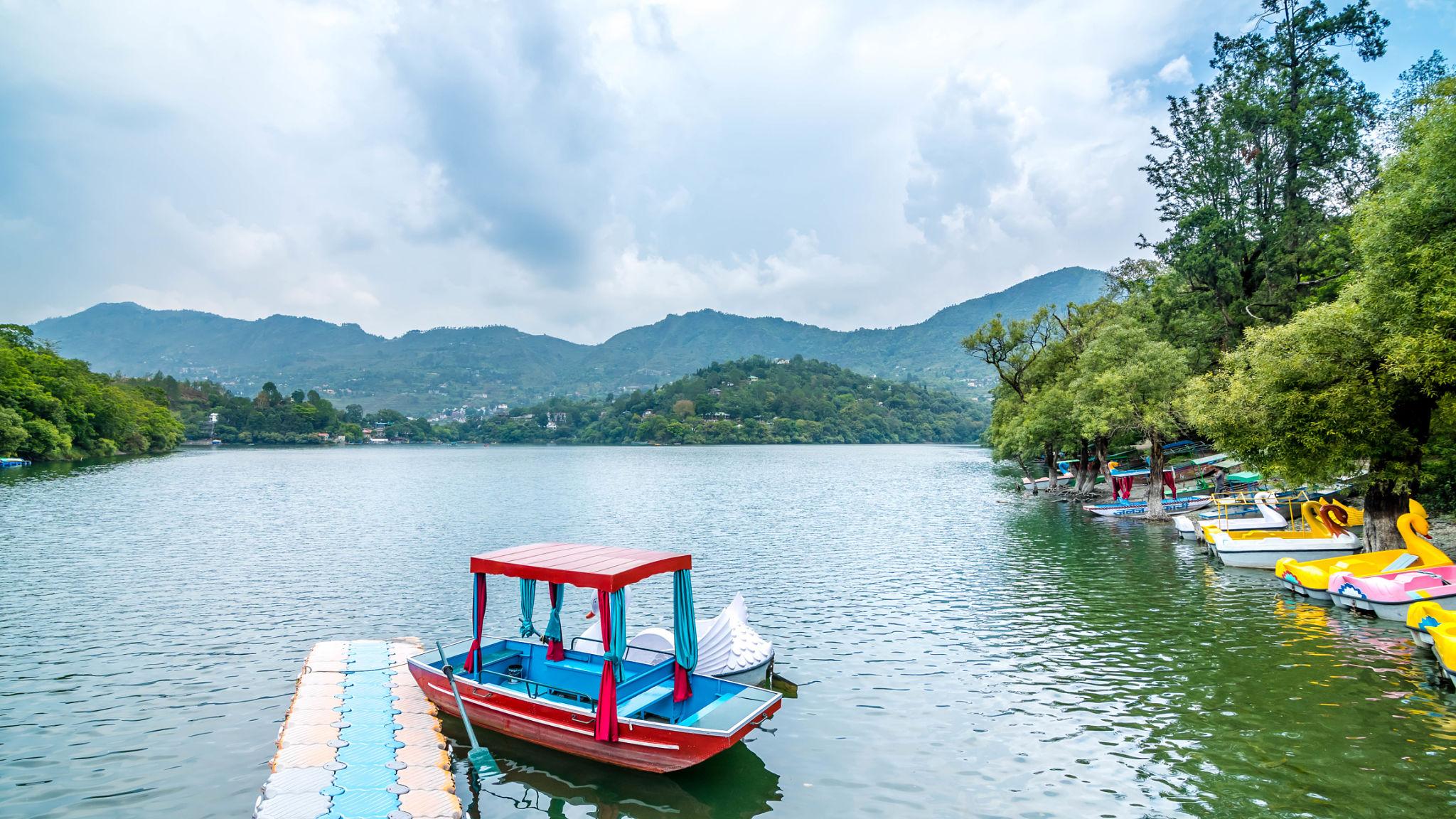 Off The Beat Lake Tour